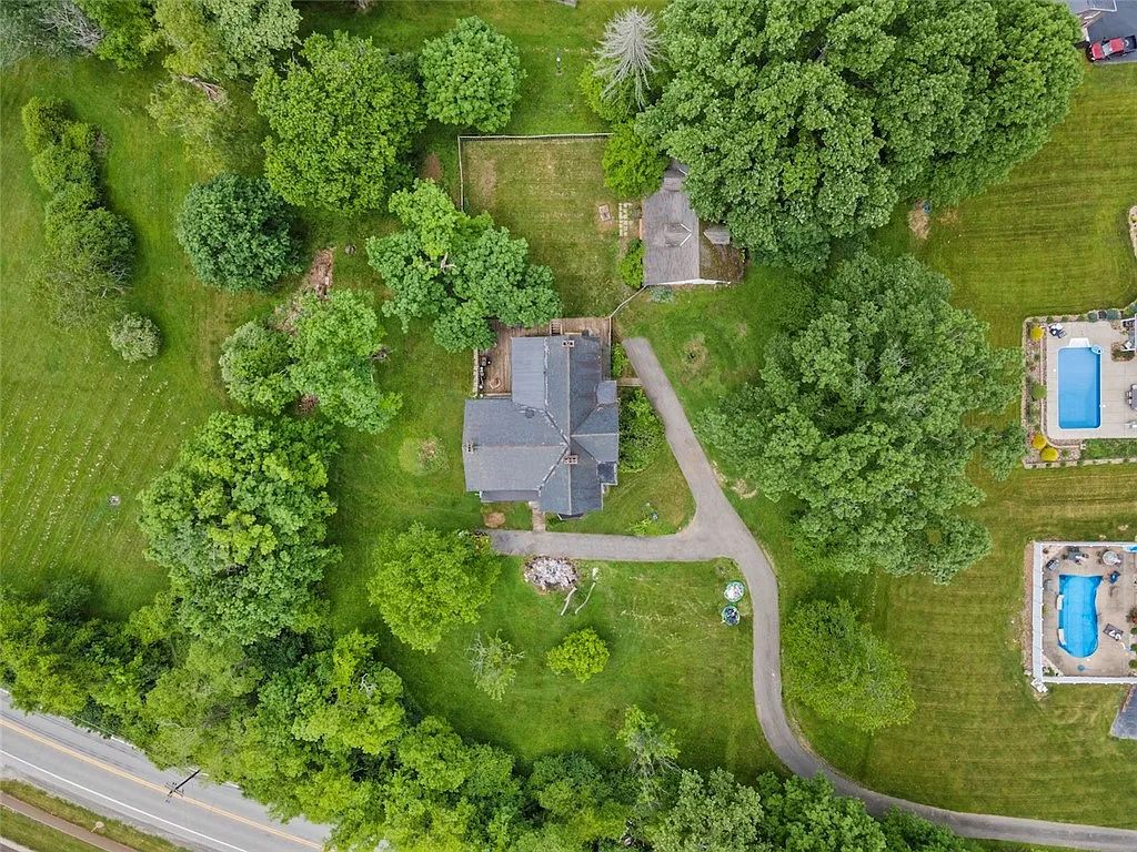Aerial — property boundary